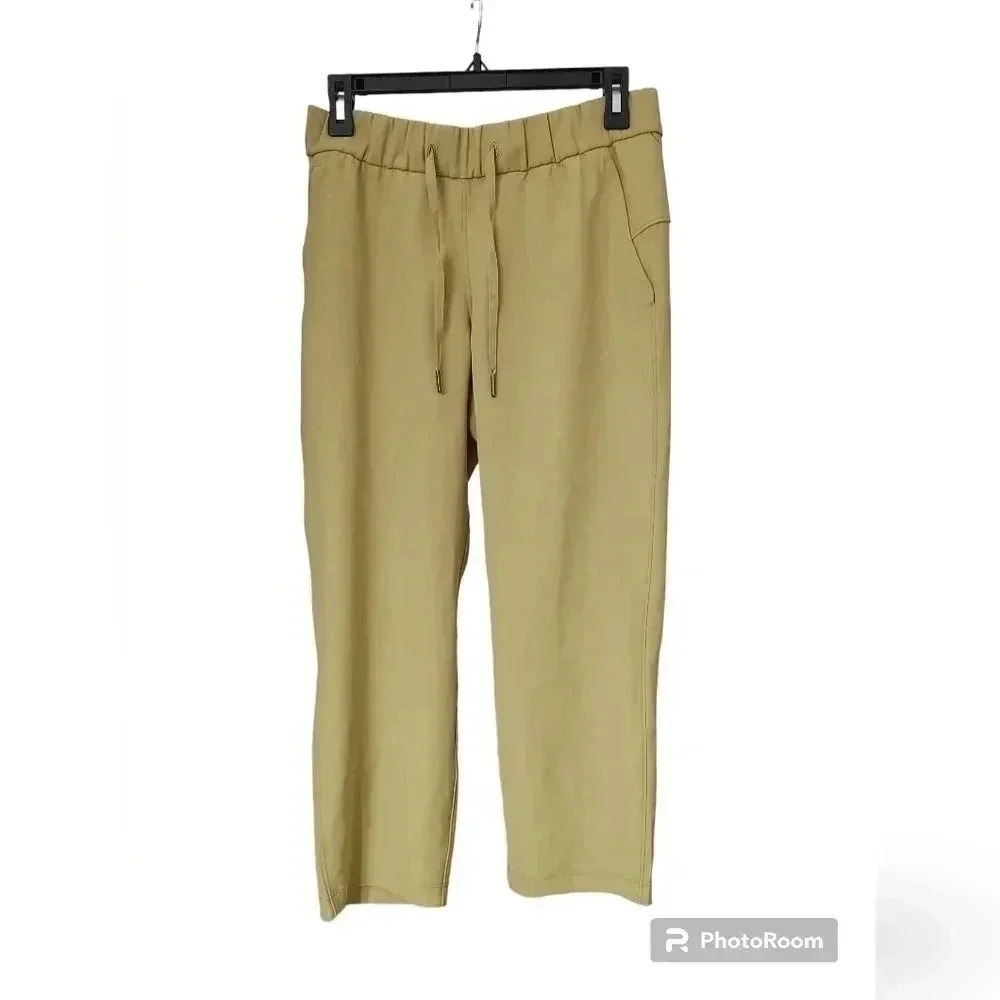 Lululemon cropped pants